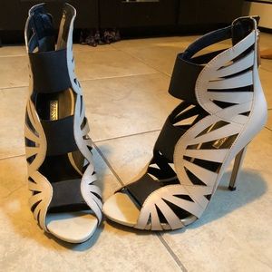 Guess white and black heels
